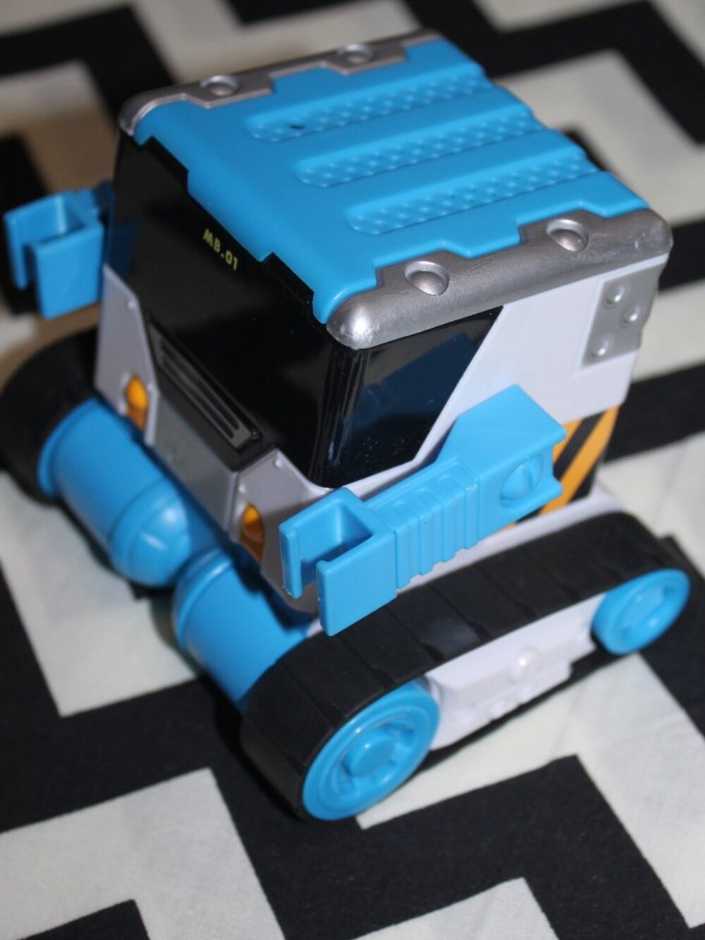 Mibro - Really Rad Robots - Remote Controlled Robot - Picture 5 of 8